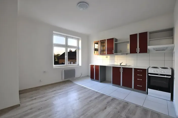 Pronájem bytu 1+kk, Trutnov - Horní Staré Město, Moravská, 30 m2