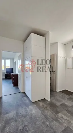Pronájem bytu 4+1, Praha - Troja, Glowackého, 78 m2