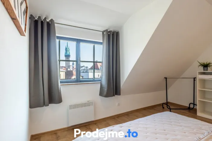 Prodej bytu 2+kk, Znojmo, Mikulášské náměstí, 39 m2