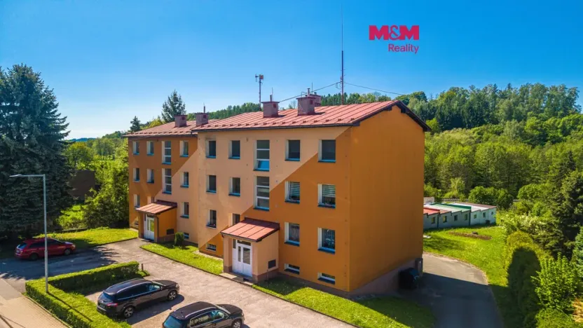 Prodej bytu 3+1, Rovensko pod Troskami, Tyršova, 66 m2