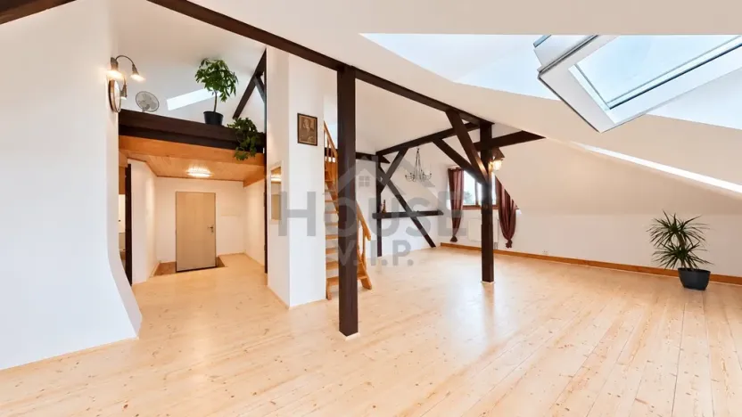 Prodej bytu 2+kk, Kralupy nad Vltavou, třída Legií, 97 m2