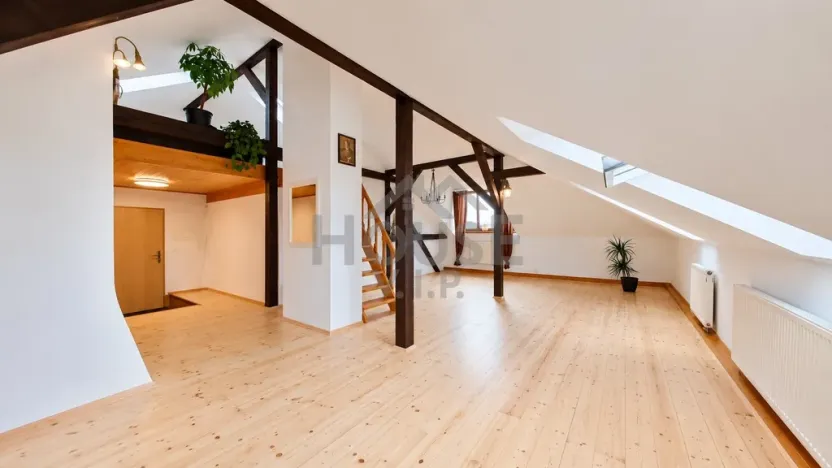 Prodej bytu 2+kk, Kralupy nad Vltavou, třída Legií, 97 m2