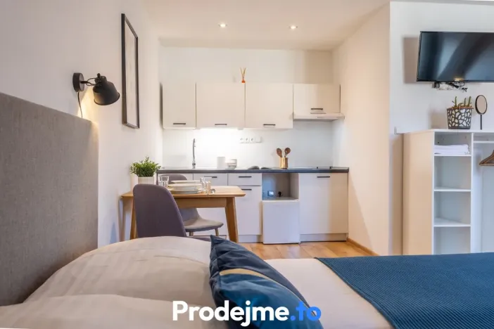 Prodej bytu 1+kk, Znojmo, Mikulášské náměstí, 38 m2