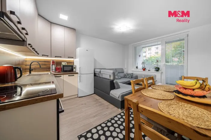 Prodej bytu 3+kk, Karlovy Vary - Rybáře, Čankovská, 58 m2