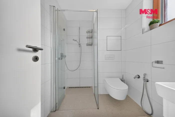 Prodej bytu 3+kk, Praha, Na návsi, 103 m2