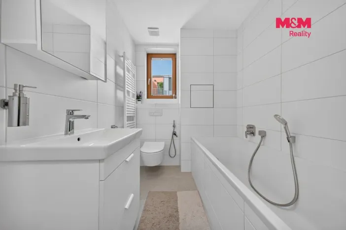Prodej bytu 3+kk, Praha, Na návsi, 103 m2