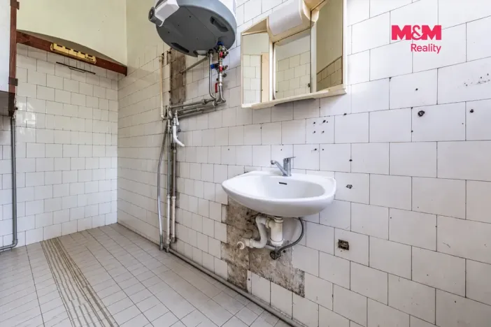 Prodej obchodního prostoru, Kolín - Kolín II, Sokolská, 230 m2