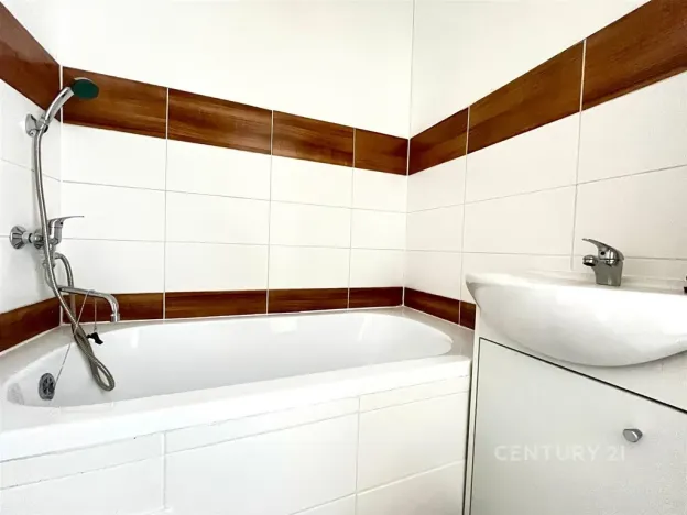 Pronájem bytu 1+1, Jirkov, Ervěnická, 35 m2