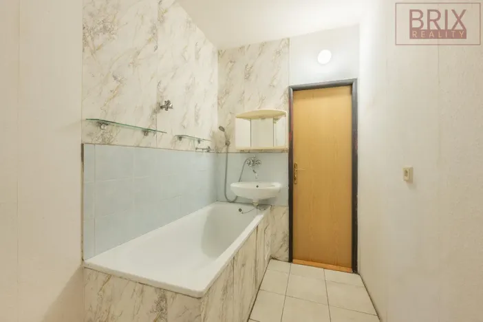 Prodej bytu 3+1, Praha - Kobylisy, Bojasova, 64 m2