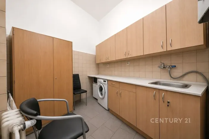 Pronájem obchodního prostoru, Plzeň, Bezručova, 55 m2