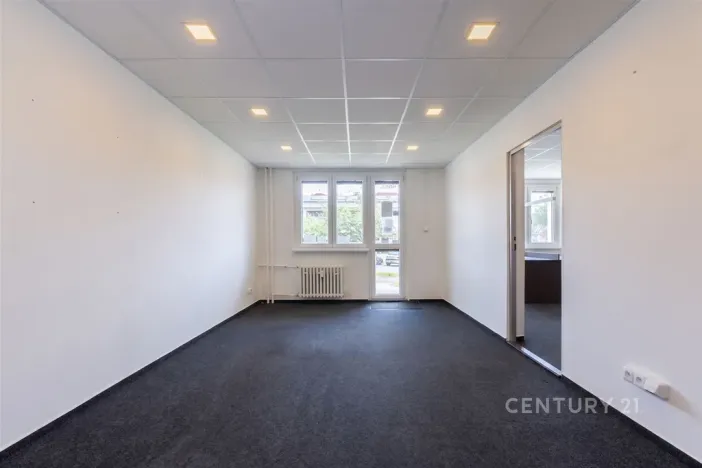 Pronájem kanceláře, Most, Obránců míru, 68 m2