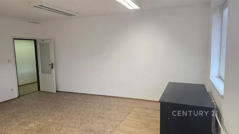 Pronájem kanceláře, Most, okres most, 86 m2