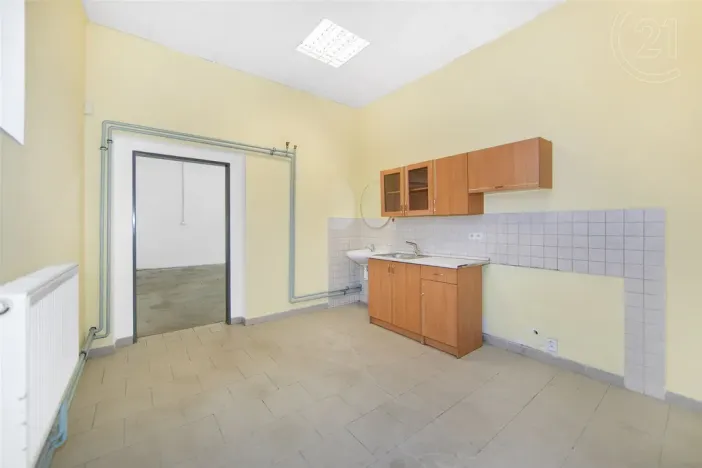 Pronájem výrobních prostor, Plzeň, K Cihelnám, 125 m2