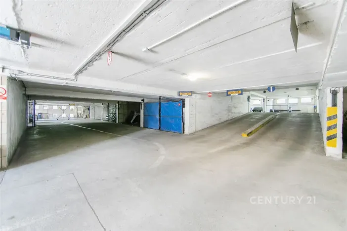 Pronájem garážového stání, Plzeň - Jižní Předměstí, Tomanova, 12 m2