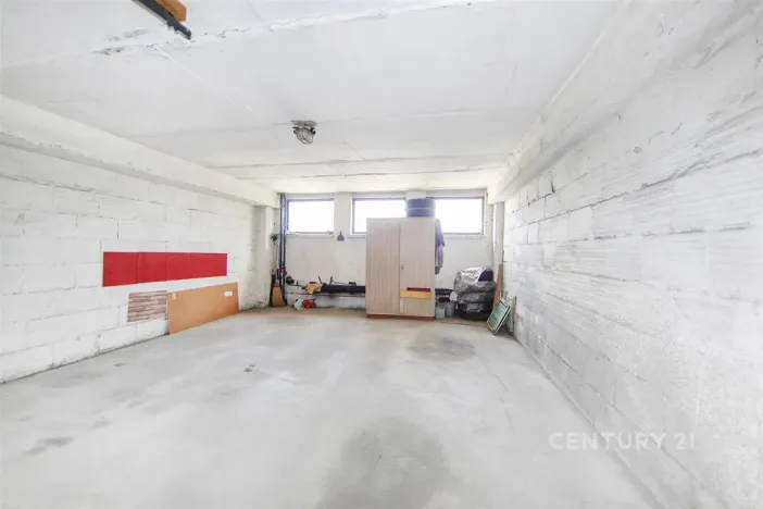 Pronájem garážového stání, Plzeň - Jižní Předměstí, Tomanova, 12 m2