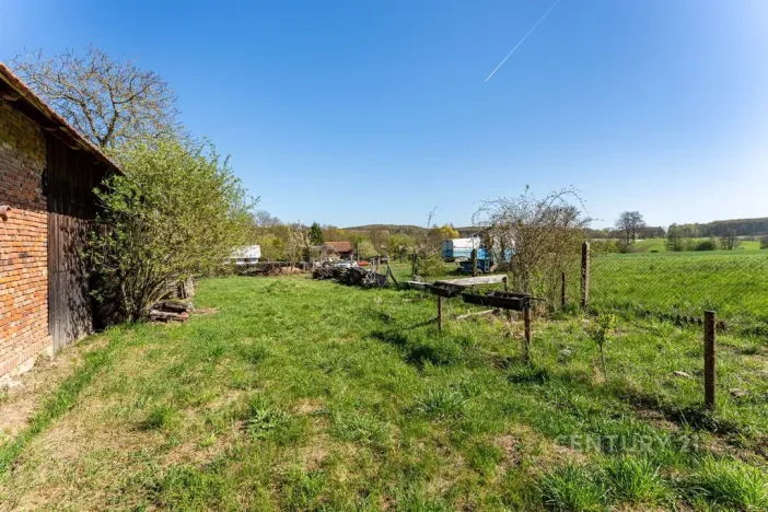 Prodej chalupy, Jičíněves - Labouň, 180 m2