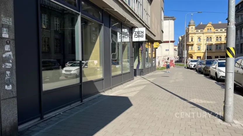 Pronájem restaurace, Ostrava - Moravská Ostrava, Nádražní, 127 m2