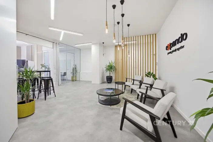 Pronájem kanceláře, Praha - Smíchov, Na Zatlance, 232 m2