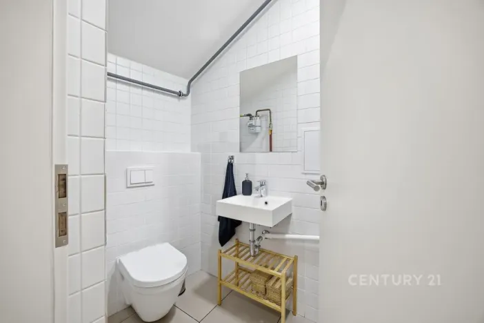 Pronájem kanceláře, Praha - Smíchov, Na Zatlance, 232 m2