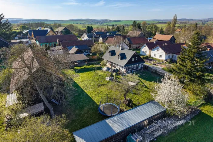 Prodej zemědělské usedlosti, Jičíněves - Labouň, 180 m2