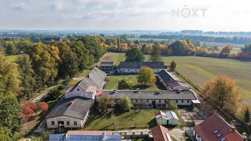 Prodej zemědělského objektu, Jindřichův Hradec, 9726 m2