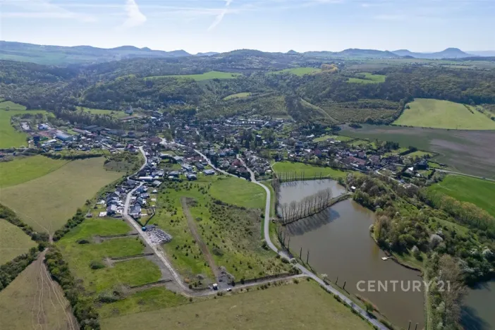 Prodej pozemku pro bydlení, Lužice, 1215 m2