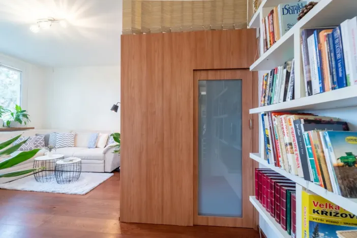 Prodej bytu 1+kk, Praha - Uhříněves, Na vysočině, 30 m2