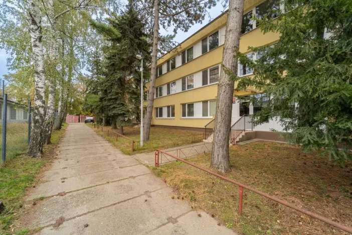 Prodej bytu 1+kk, Praha - Uhříněves, Na vysočině, 30 m2