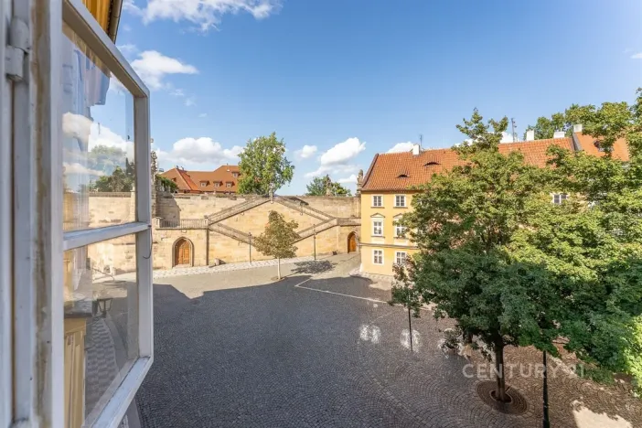 Prodej bytu 2+1, Praha - Malá Strana, Hroznová, 53 m2