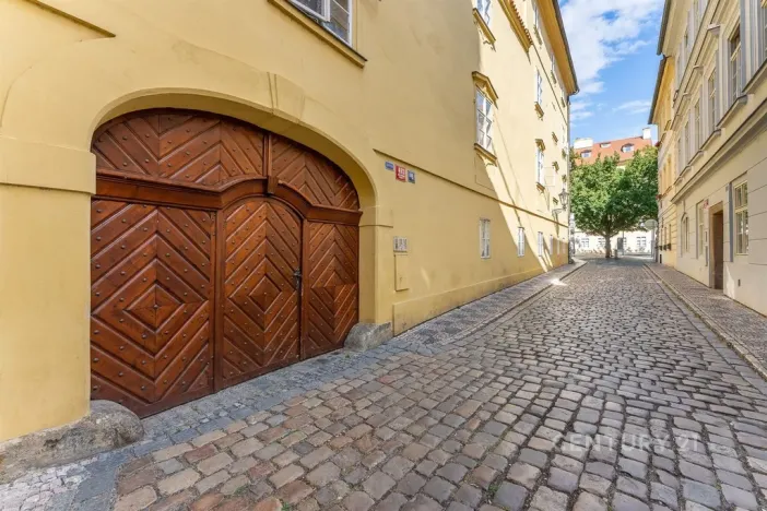 Prodej bytu 2+1, Praha - Malá Strana, Hroznová, 53 m2
