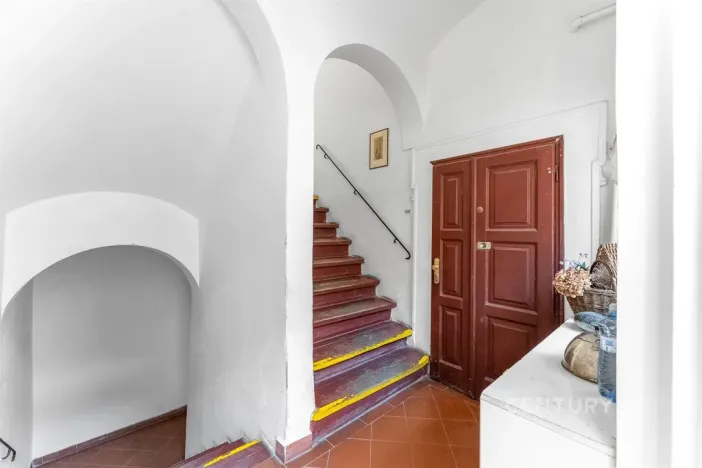 Prodej bytu 2+1, Praha - Malá Strana, Hroznová, 53 m2
