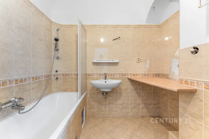 Prodej bytu 2+1, Praha - Malá Strana, Hroznová, 53 m2