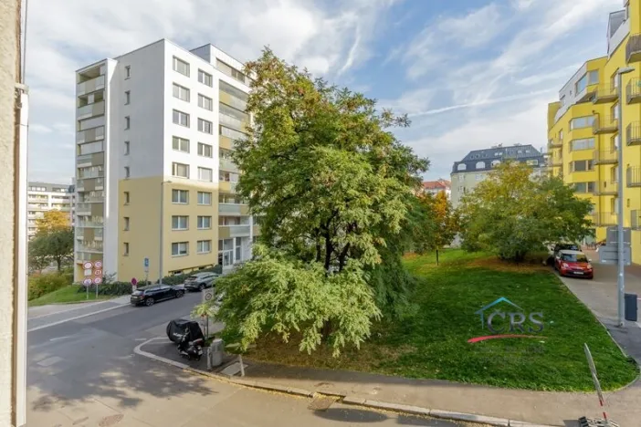 Prodej bytu 2+kk, Praha, Jeseniova, 55 m2