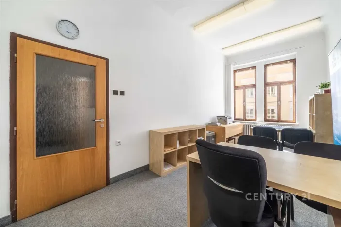 Pronájem kanceláře, Plzeň, Bezručova, 59 m2