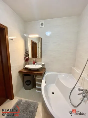 Pronájem bytu 3+kk, Hradec Králové - Třebeš, Labská louka, 82 m2