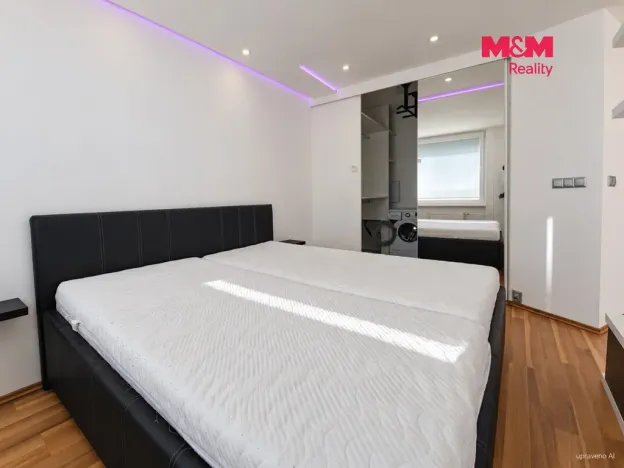 Pronájem bytu 1+kk, Praha - Chodov, Dědinova, 46 m2
