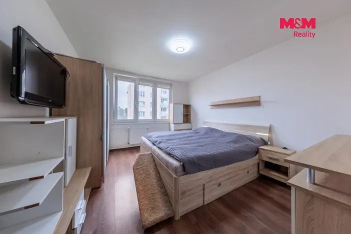 Prodej bytu 4+1, Karlovy Vary - Bohatice, Lomená, 84 m2