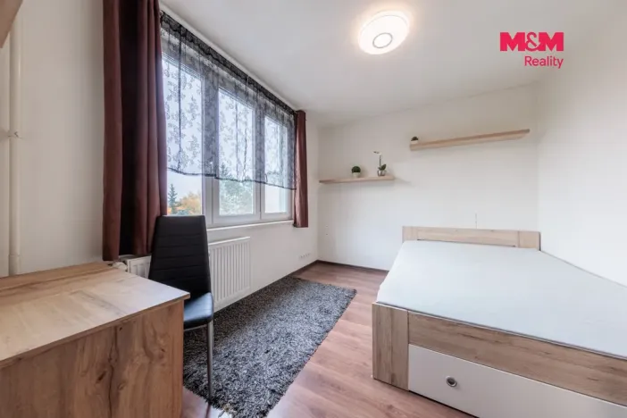 Prodej bytu 4+1, Karlovy Vary - Bohatice, Lomená, 84 m2