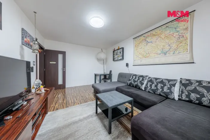 Prodej bytu 4+1, Karlovy Vary - Bohatice, Lomená, 84 m2