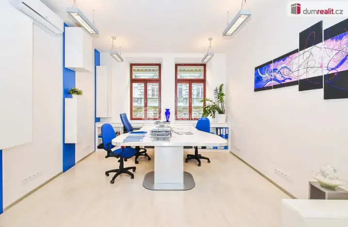 Pronájem kanceláře, Praha - Nové Město, V jirchářích, 70 m2