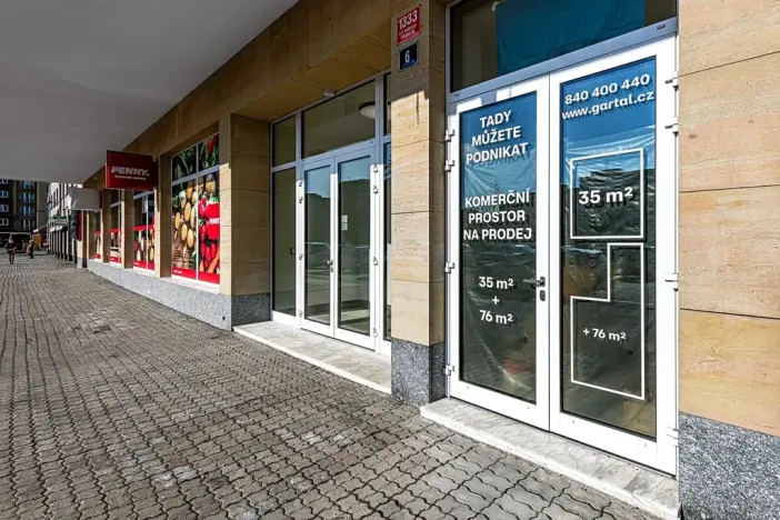 Prodej obchodního prostoru, Praha - Vršovice, Kubánské náměstí, 112 m2