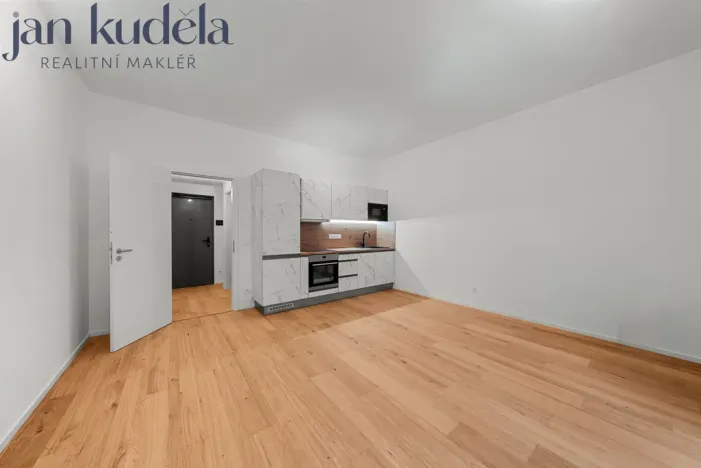 Pronájem bytu 1+kk, Brno, Bratislavská, 36 m2