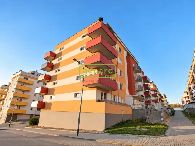 Pronájem bytu 1+kk, Brno, Listnatá, 33 m2