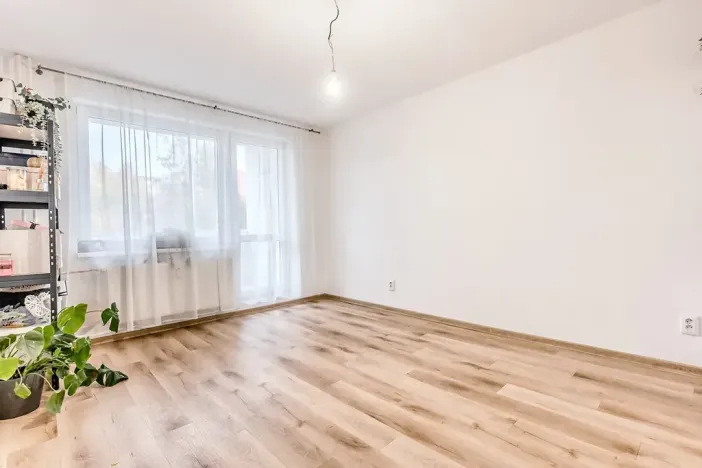 Prodej bytu 2+1, Karlovy Vary, Konečná, 63 m2
