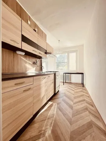 Pronájem bytu 1+1, Ostrava - Poruba, Otakara Jeremiáše, 38 m2