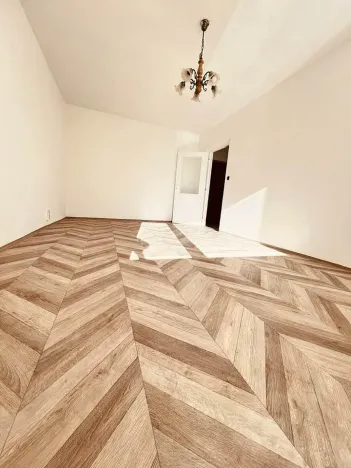 Pronájem bytu 1+1, Ostrava - Poruba, Otakara Jeremiáše, 38 m2