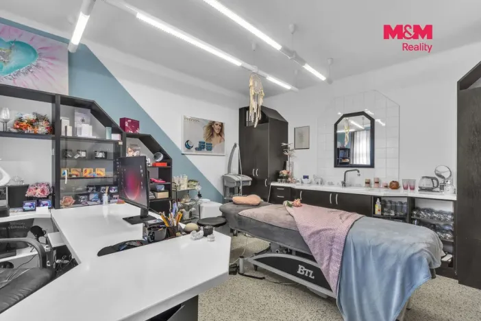 Prodej rodinného domu, Lomnice nad Popelkou, Josefa Jana Fučíka, 322 m2