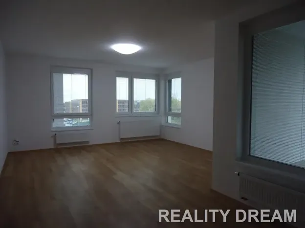 Pronájem bytu 3+kk, Praha - Střížkov, Makedonská, 108 m2