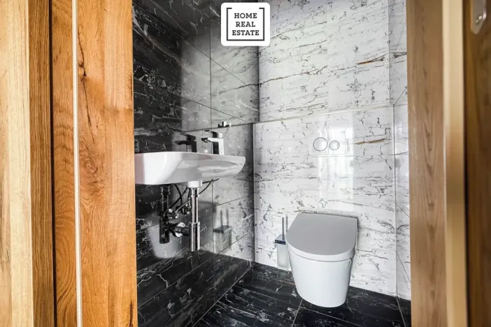 Prodej bytu 2+kk, Karlovy Vary, Šumavská, 96 m2