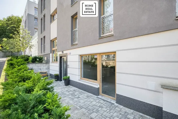 Prodej bytu 2+kk, Karlovy Vary, Šumavská, 75 m2